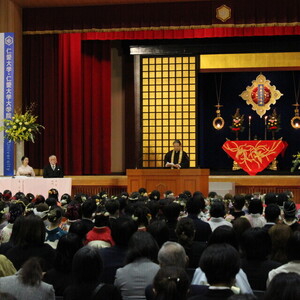 令和4年度学位記授与式を挙行しました