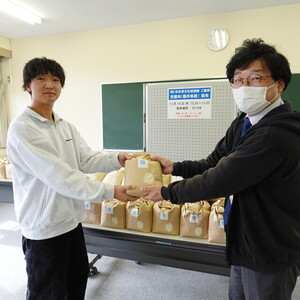 ㈶杉本育文化財団から食糧支援をいただきました