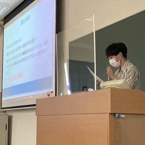 基礎演習で面接（対面）授業を行いました！