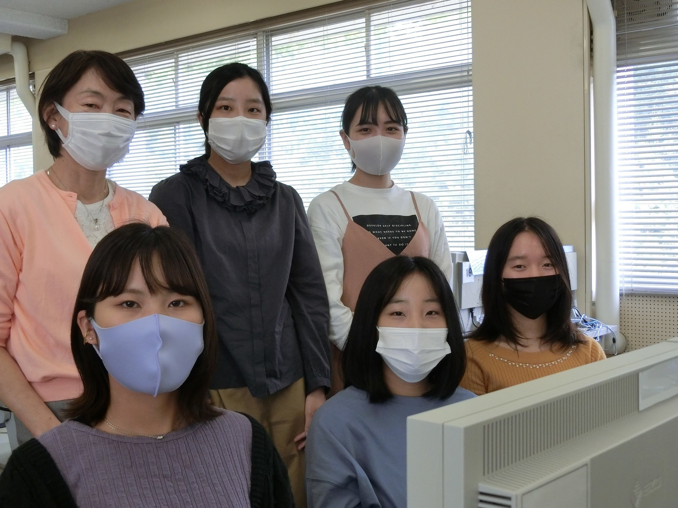 竹村ゼミ4年次.jpg
