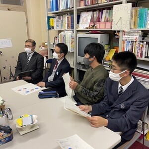 NHK杯高校放送コンテストラジオドキュメント部門に出品する作品に心理学科　山本准教授が協力しました。