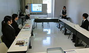 学内個別企業説明会写真