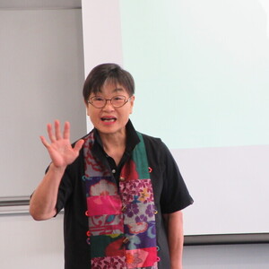 公開講座 「笑って 笑って ストレス解消」を開講しました。